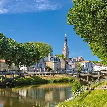 Le Cocon Du Centre - Duplex, Proche Du Marais Poitevin Appartement *